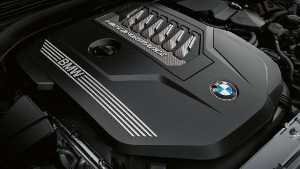 Рядный 6-цилиндровый бензиновый двигатель BMW М TwinPower Turbo BMW M240i xDrive Coupe G42 2021 BMW M240i xDrive Coupe G42 2021, рядный 6-цилиндровый бензиновый двигатель BMW M TwinPower Turbo крупным планом