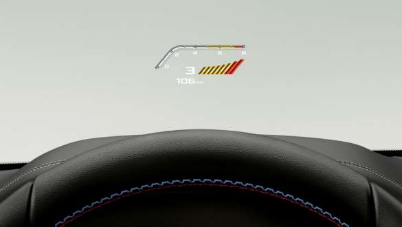 Дисплей BMW Head-Up с особым дисплеем М. BMW X4 M Competition и BMW X4 M, дисплей BMW Head-Up с особым дисплеем М.