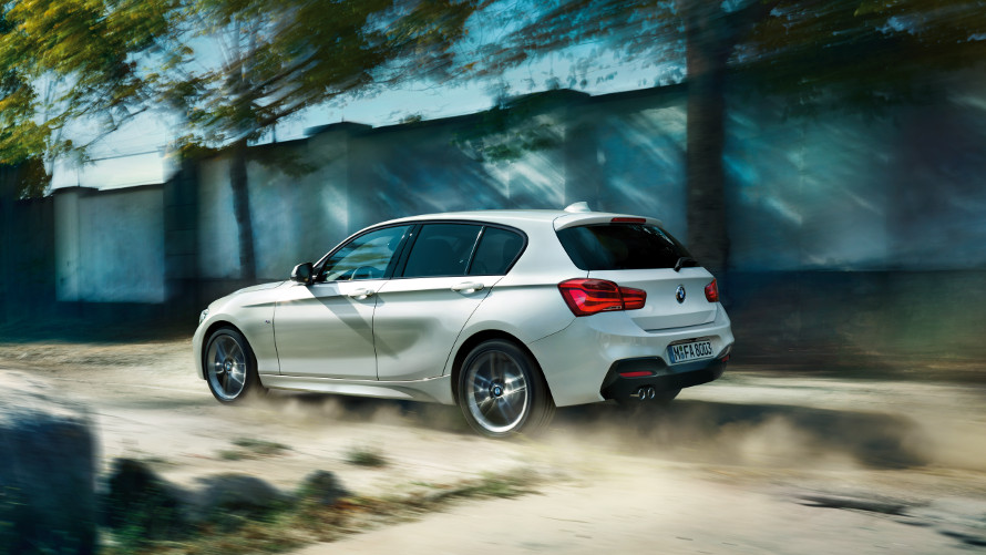 BMW 1 серии 5 дверей динамические характеристики и экономичность BMW 1 серии 5 дверей динамические характеристики и экономичность