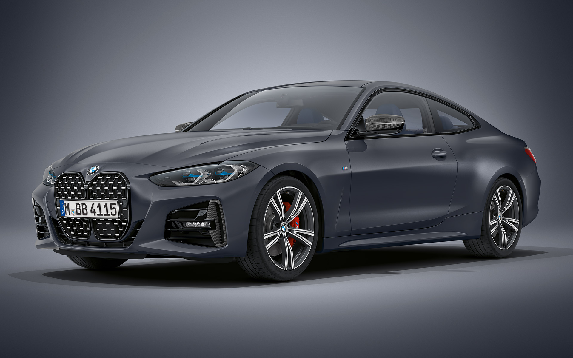 BMW 4 СЕРИИ COUPЕ В BMW INDIVIDUAL В ЦВЕТЕ FROZEN DEEP GREY METALLIC.