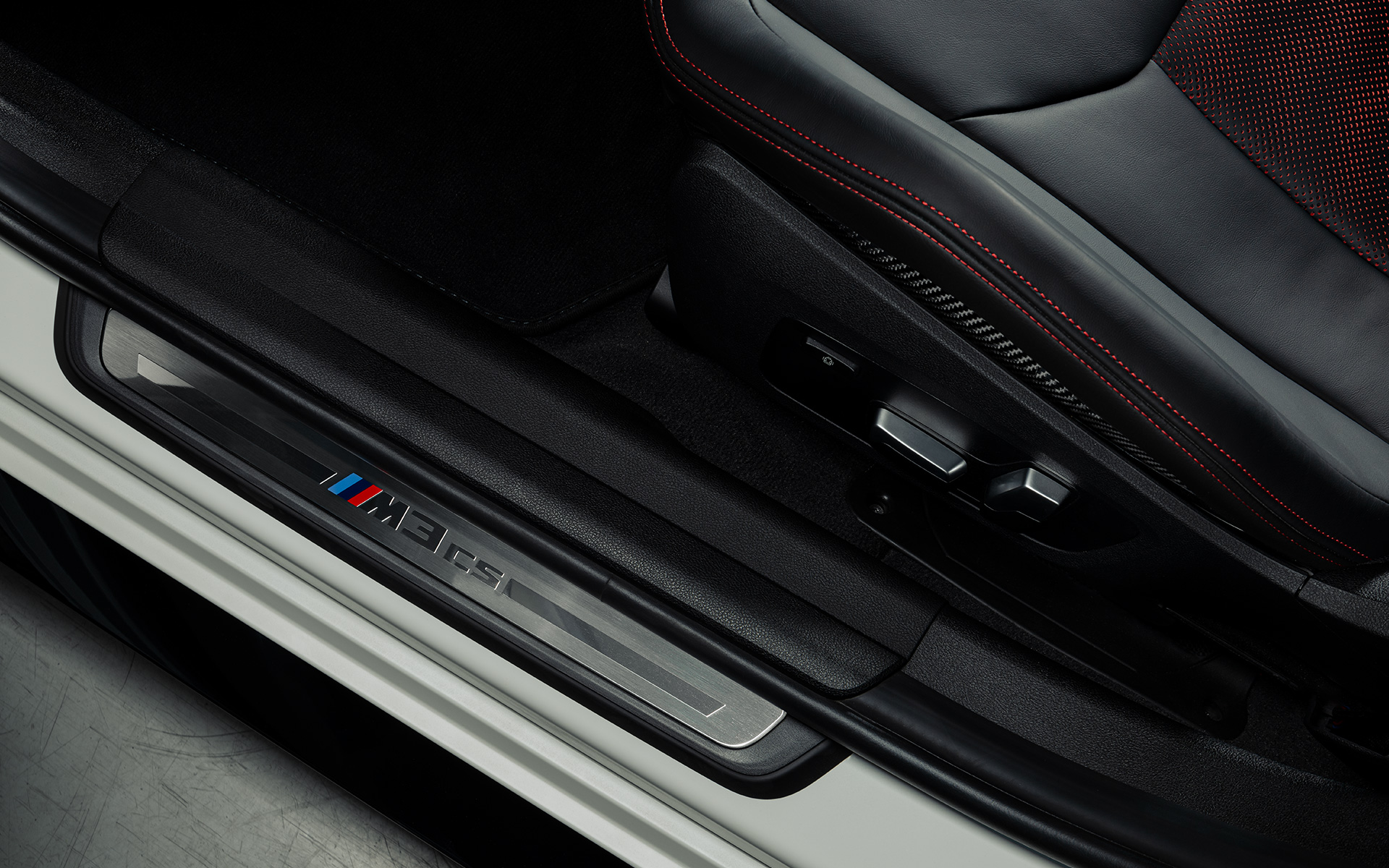 Специальные накладки на пороги CS, BMW M3 CS G80 BMW M3 CS G80, специальные накладки на пороги CS