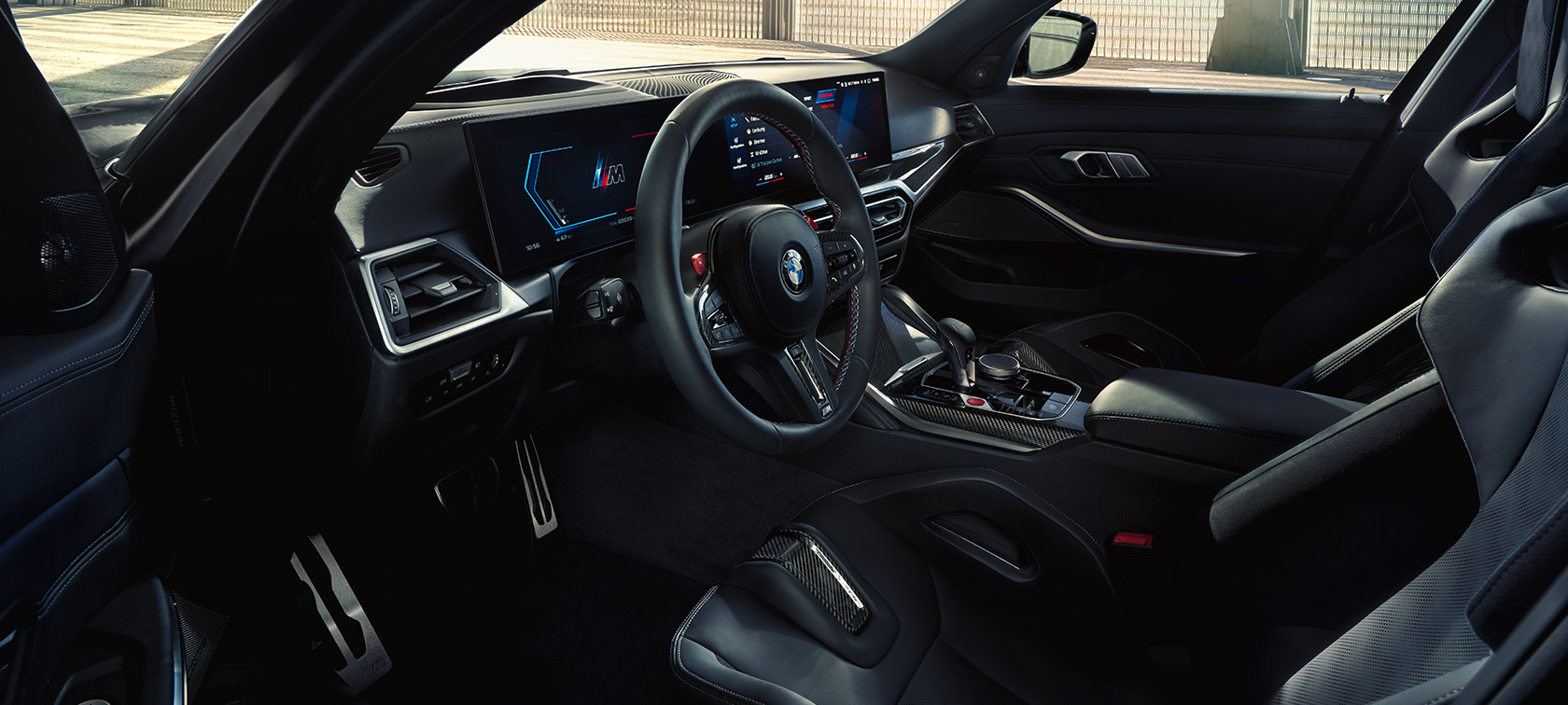 Салон автомобилей BMW М3 Touring Автомобили BMW М3 Touring, салон интерьер