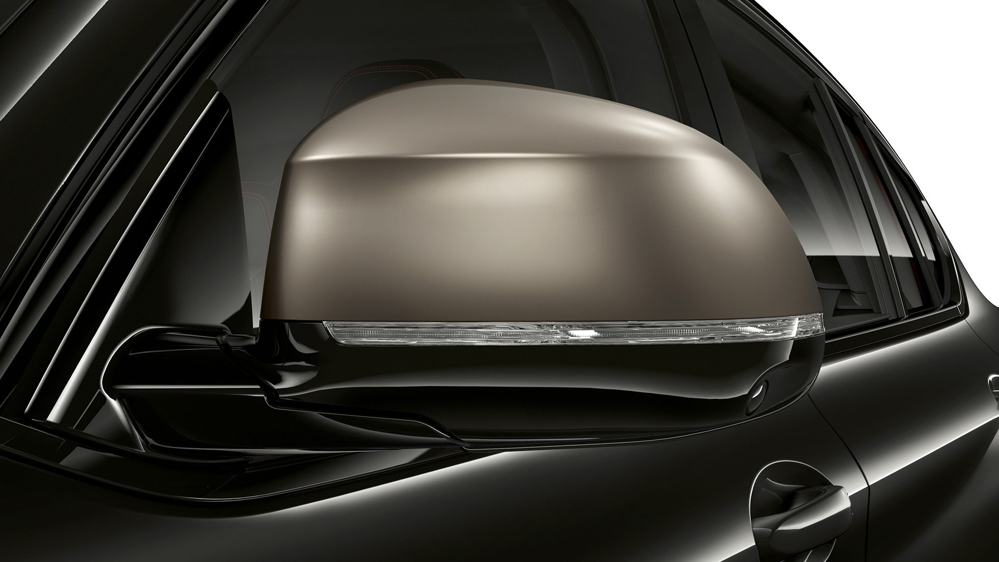BMW X4 M40i и BMW X4 M40d, зеркала заднего вида. BMW X4 M40i и BMW X4 M40d в Black Sapphire металлик, экстерьер, оцинкованные зеркала заднего вида в Cerium Grey.