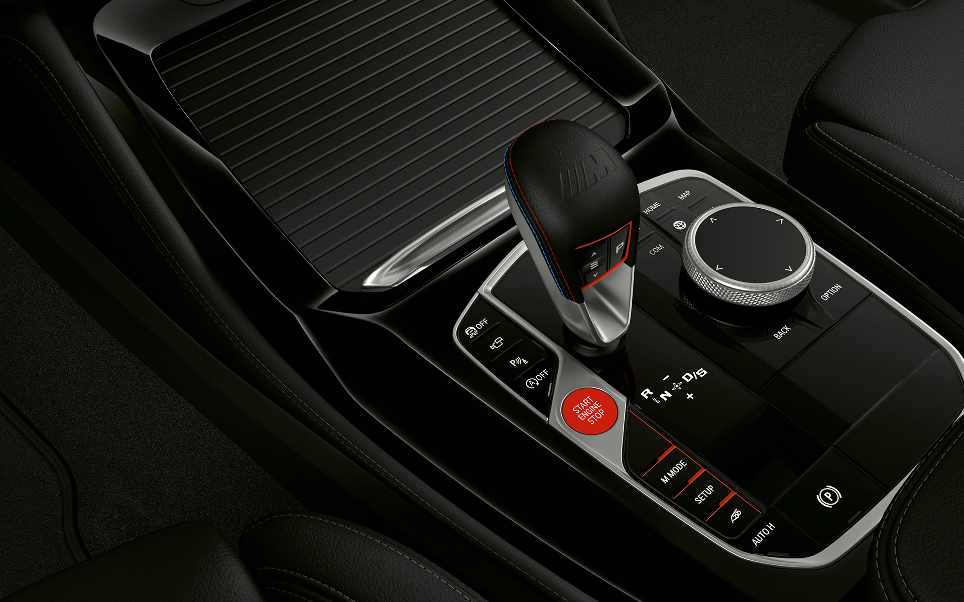 BMW X4 M Competition F98 LCI Facelift 2021, селектор переключения передач с крупным планом центральной консоли