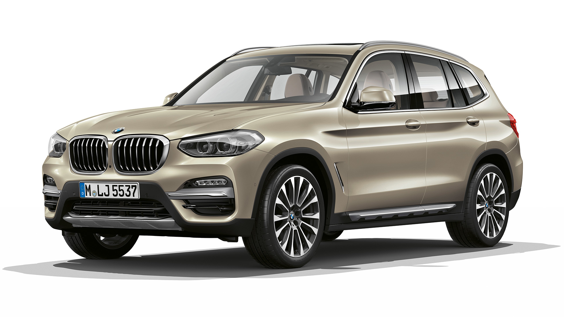 BMW X3 M40i, модель Luxury Line, снимок спереди с поворотом в три четверти BMW X3 M40i, модель Luxury Line, снимок спереди с поворотом в три четверти