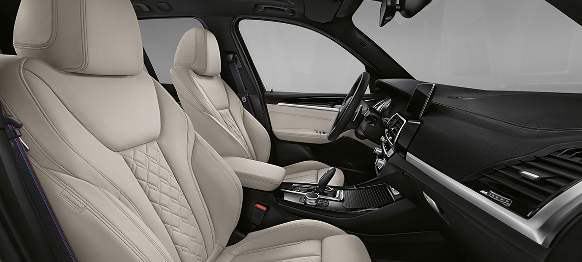 BMW X3, расширенная мелкозернистая кожа BMW Individual 'Merino' в цвете Ivory White BMW X3, расширенная мелкозернистая кожа BMW Individual 'Merino' в цвете Ivory White