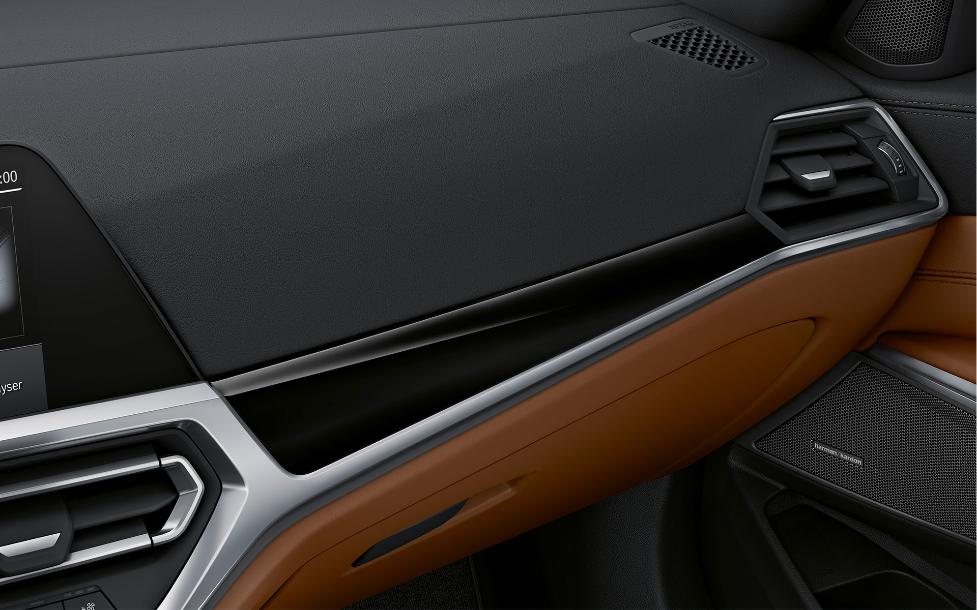 BMW Individual декоративные планки "Черный Рояльный Лак", крупный план BMW Individual декоративные планки Черный Рояльный Лак, крупный план