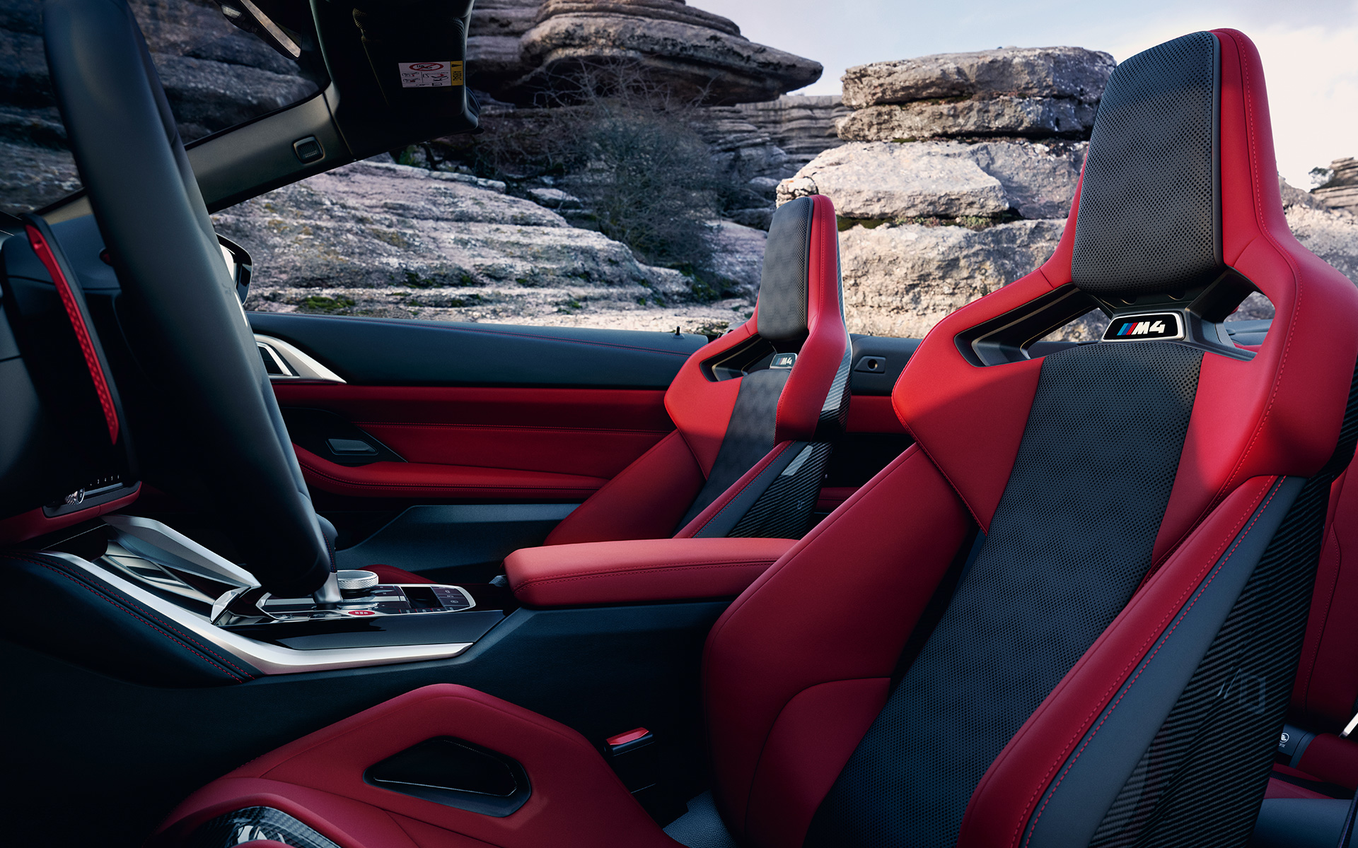 BMW Individual полная отделка мелкозернистой кожей Merino "Слоновая Кость"/"Синяя Ночь" BMW Individual полная отделка мелкозернистой кожей Merino Слоновая Кость Синяя Ночь