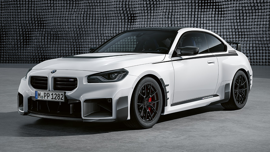 Аксессуары BMW M Performance Аксессуары BMW М Performance, вид спереди в три четверти