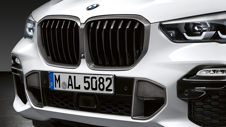 Карбоновая решетка радиатора M Performance Коллекция аксессуаров BMW M Performance: карбоновая решетка радиатора M Performance