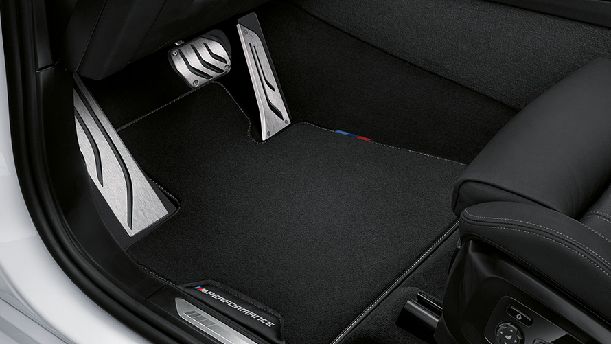 Напольные коврики M Performance Коллекция аксессуаров BMW M Performance: напольные коврики M Performance