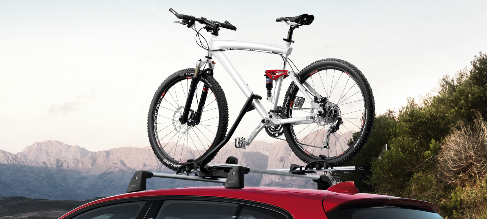 Touring bicycle holder Touring bicycle holder