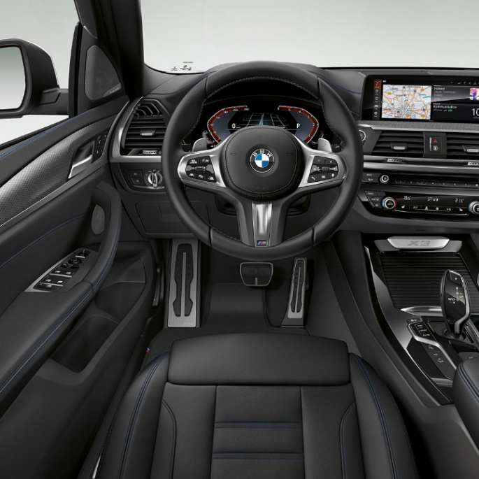 BMW X3 M40i, модель M Sport, салон