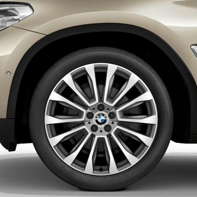 BMW X3 M40i, модель Luxury Line, колеса